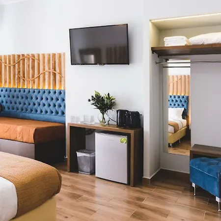 Dome Downtown Мини-отель 3*