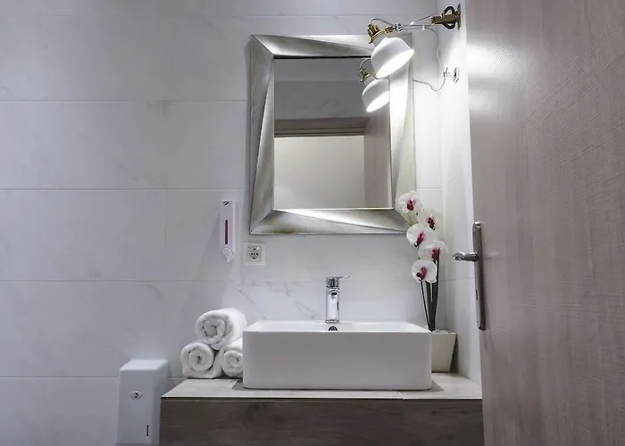 Dome Downtown Fogadó Hriszí Aktí Haniá